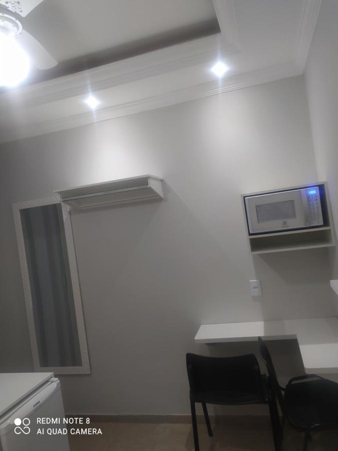 Pousada Quarto Casal Com Ar,Frigobar, Garagem Aparecida  Luaran gambar